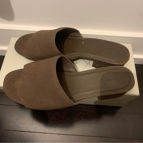 Oak + Fort Heeled mules in Linen size 7 - Picture 1 of 8